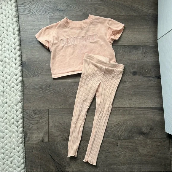H&M Pink Coral Peach Pantone T-Shirt and Leggings Set 3T - Picture 1 of 8